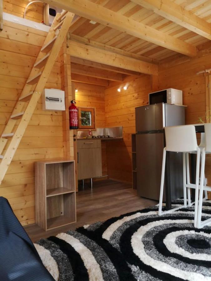 Le Petit Chalet De Nimes Shantay Youstay Exteriér fotografie